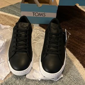 BRAND NEW! TOMS Trvl Lite shoes.